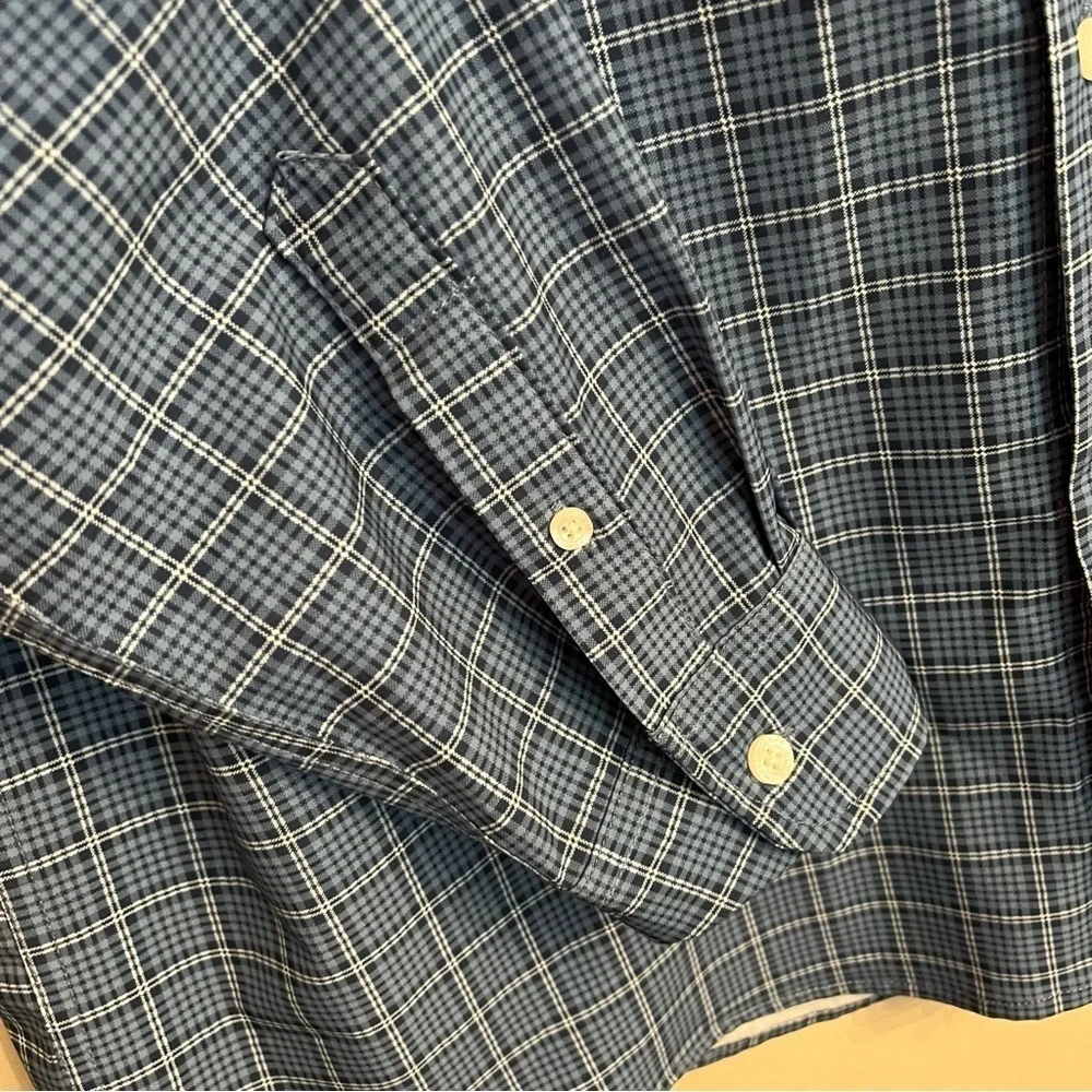 Chaps Everyday Performance Button Down Long Sleeve Blue Plaid Size L